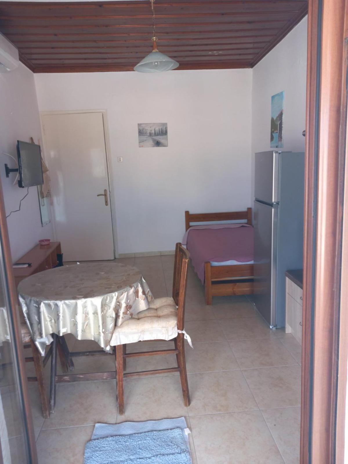 Katerinas Apartmens Skiathos Exterior foto