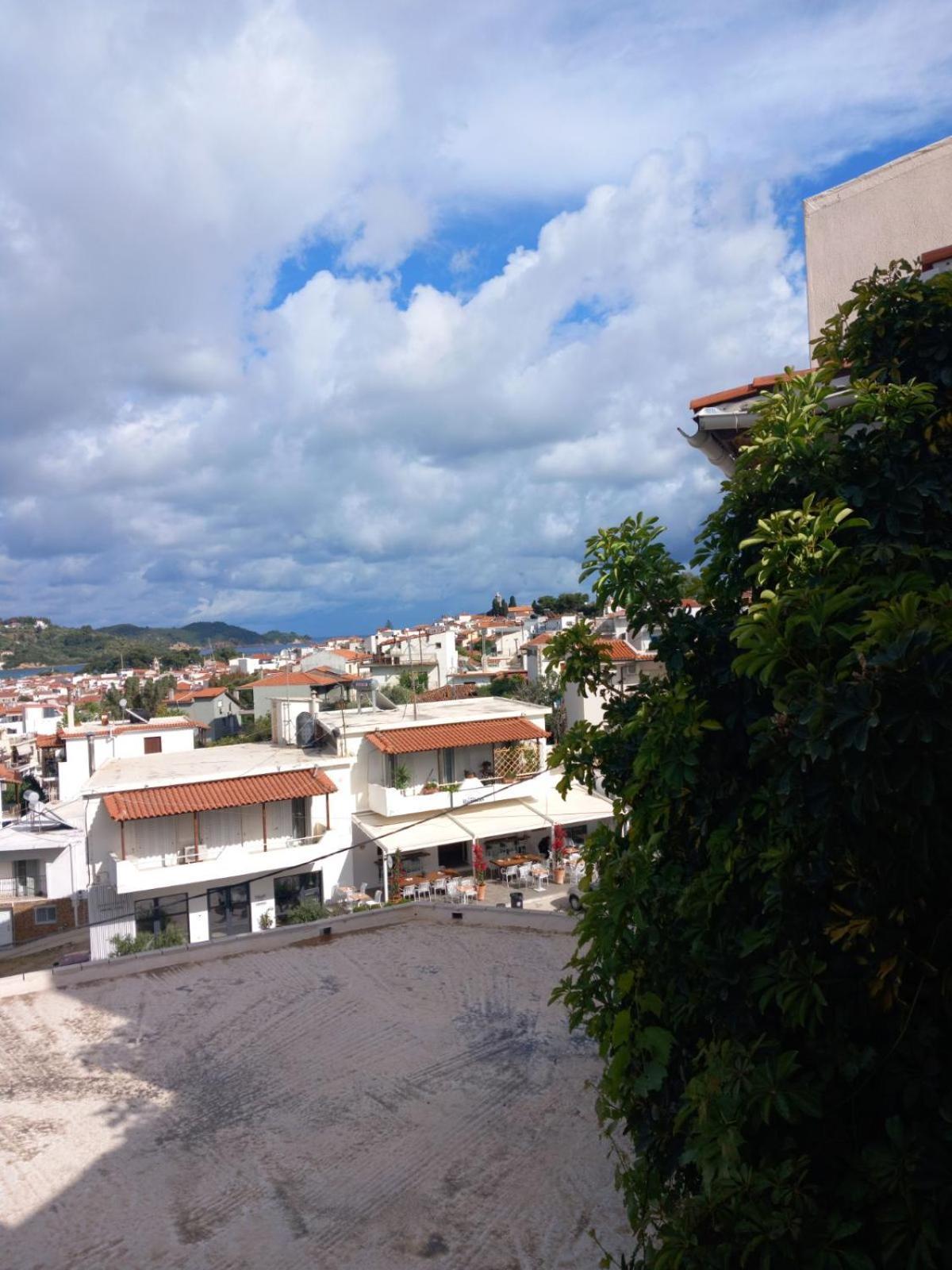 Katerinas Apartmens Skiathos Exterior foto